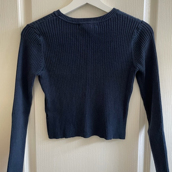 Forever 21 Ribbed Sweater - Picture 2 of 3